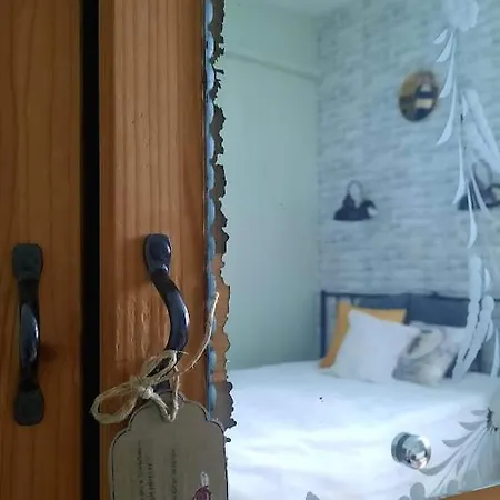 Apartment To Bee Home